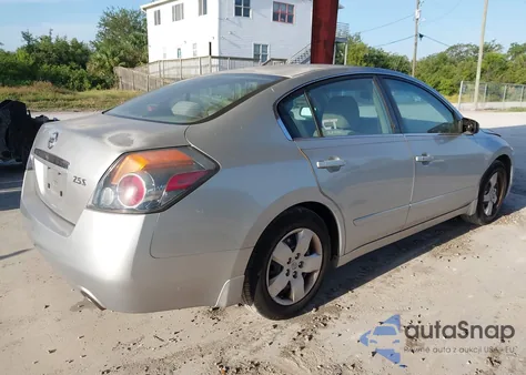 2007 Nissan Altima 2.5 S from USA, damaged, VIN 1N4AL21E87N461354
